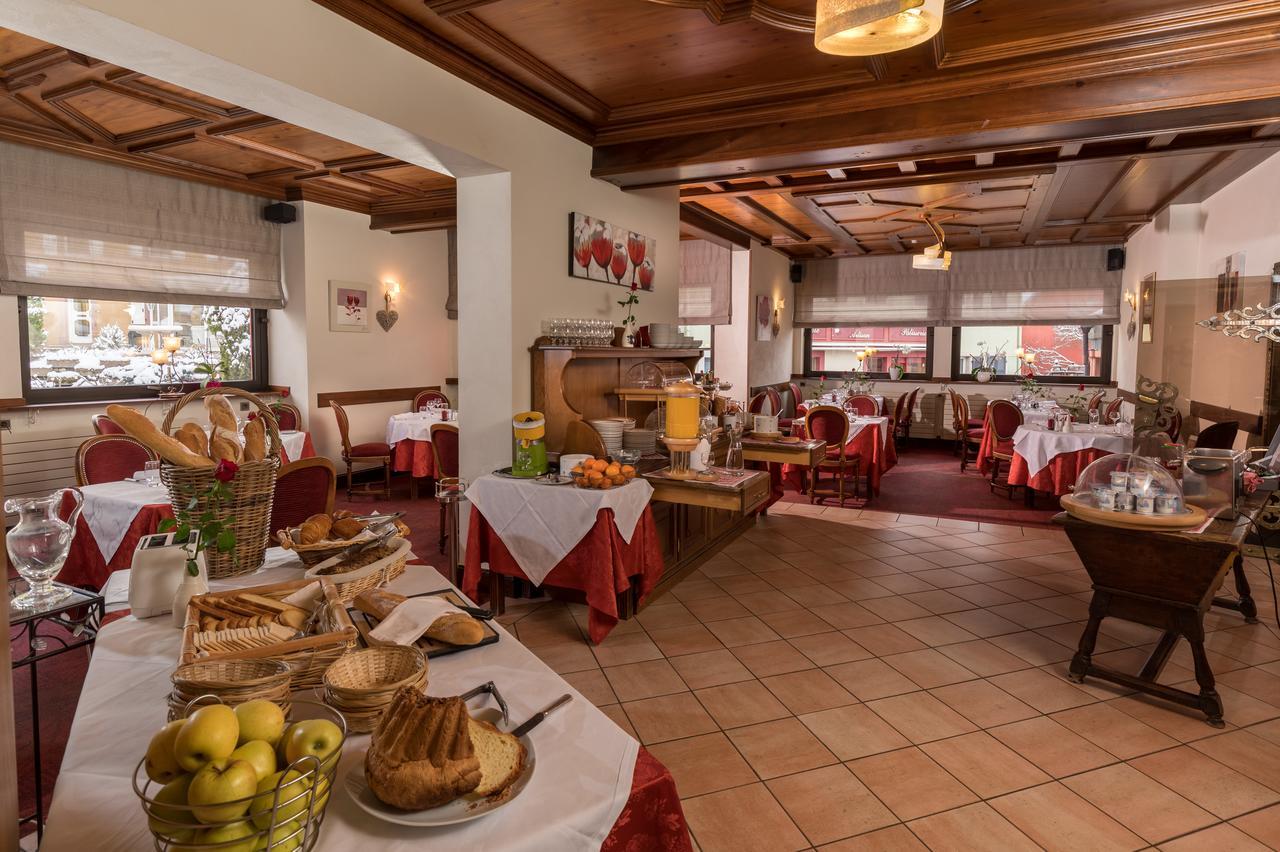 Hotel Logis Au Bois Le Sire 3*